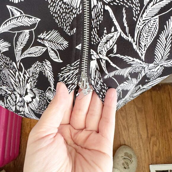 Joseph Ribkoff Zip Front Black White Floral Shift Bodycon Ruffle Dress NEW 10 - Picture 10 of 16